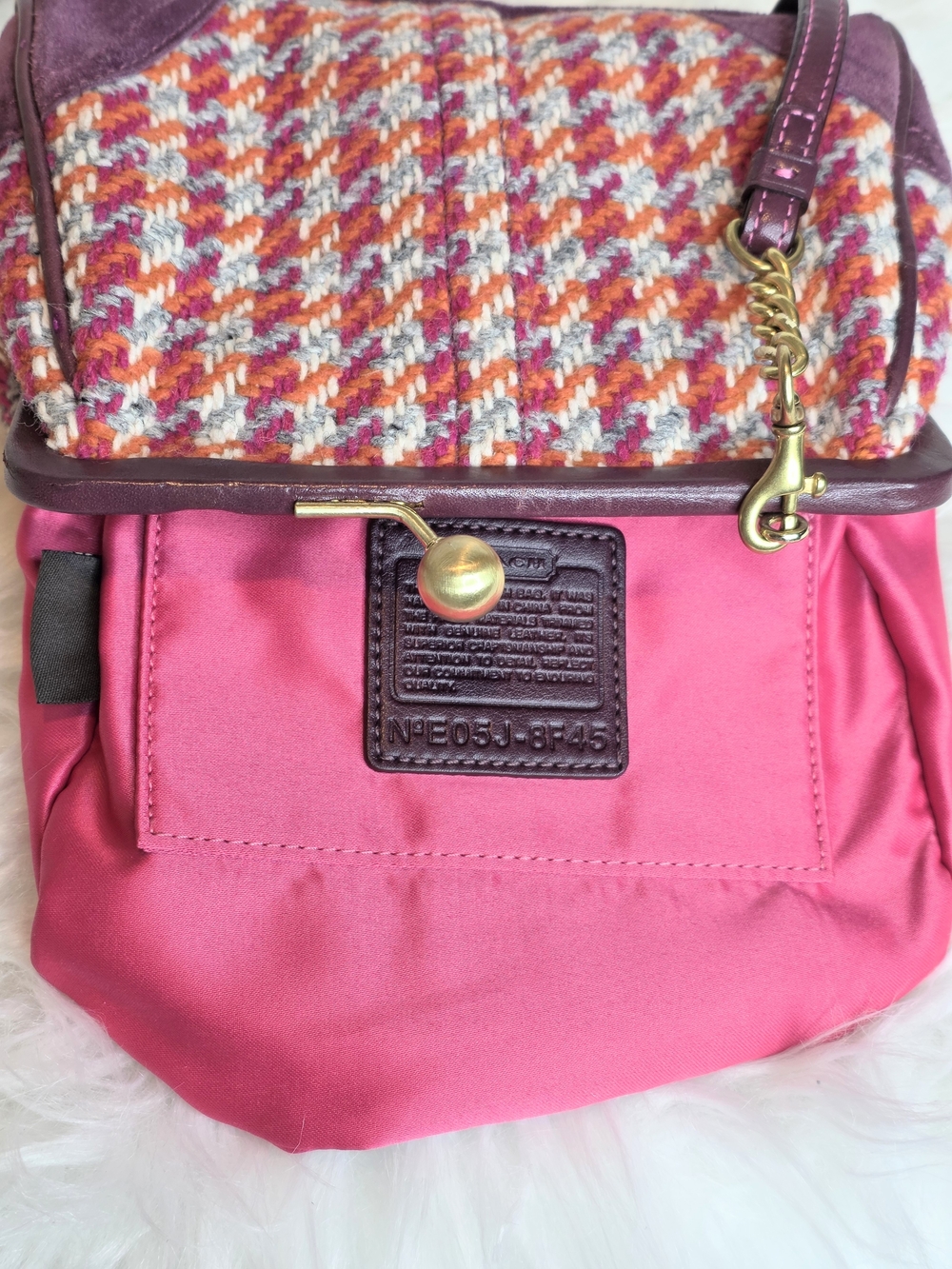 Coach Vintage Y2K Houndstooth Tweed & Suede Kisslock Mini Bag "2005"No E05J-8F45 - Picture 4 of 9